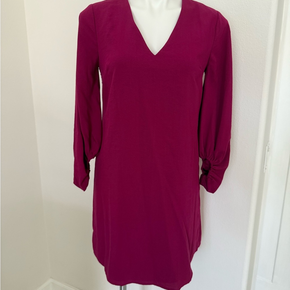 Everly Anthropologie Magenta Berry V-Neck Shift Dress Balloon Sleeve Small